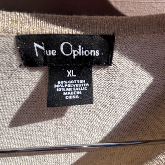 💕LIKE NEW💕 Light Gold Metallic-Thread Cardigan - Picture 7 of 13